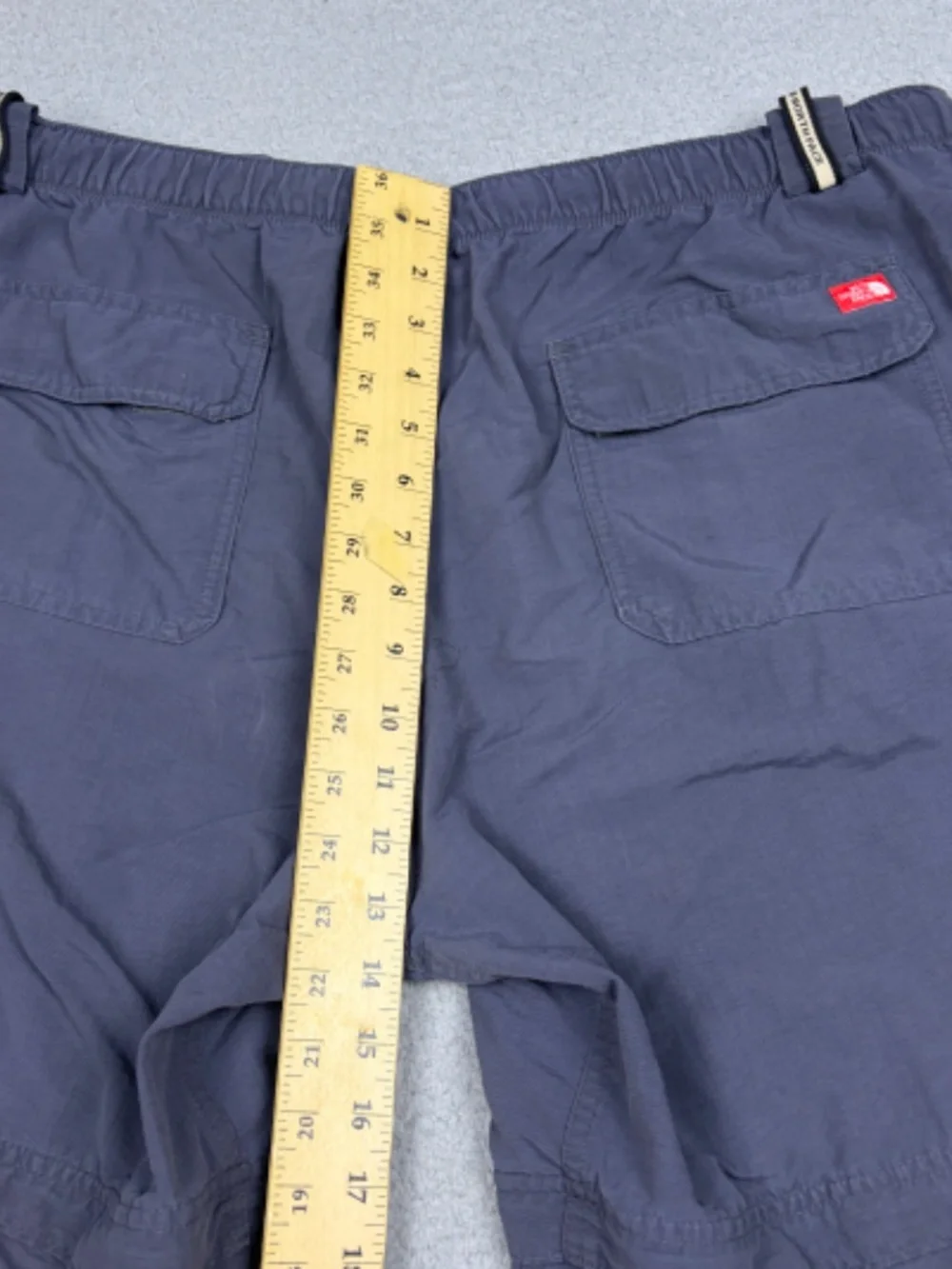 The North Face Convertable Pants Men 2XL Gray Cargo Outdoor Hiking Belted Shorts